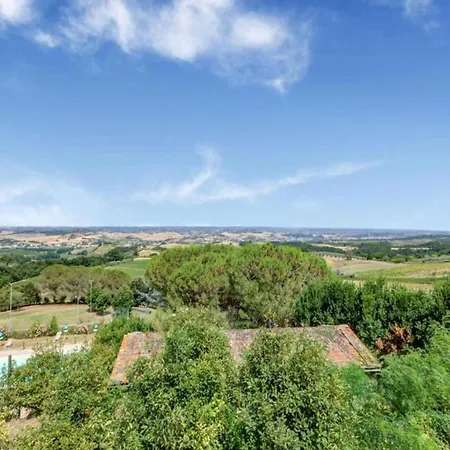 Nyaraló With Beautiful View On The Village